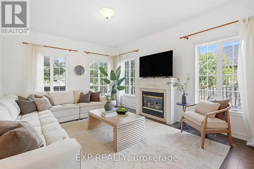 Detached at 1046 AGRAM DRIVE, Oakville