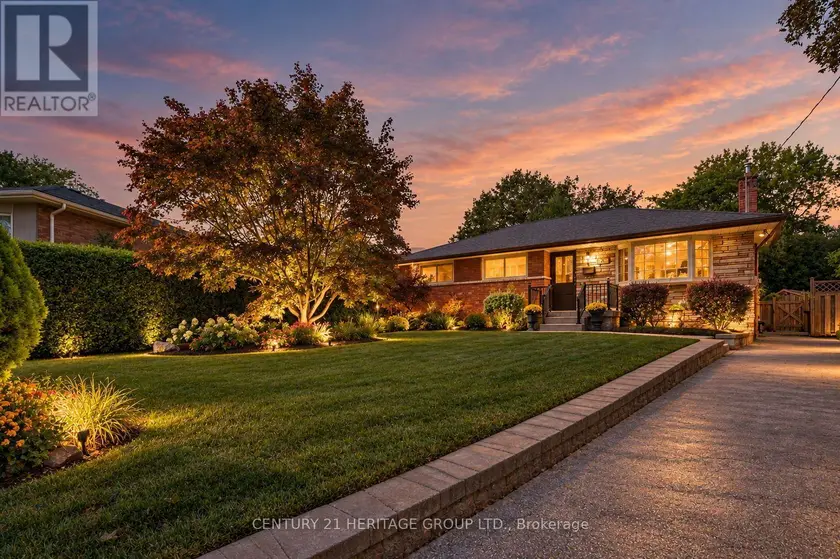 Detached at 509 WALNUT CRESCENT, Burlington
