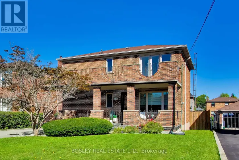 Detached at 74 RAVEN ROAD, Toronto