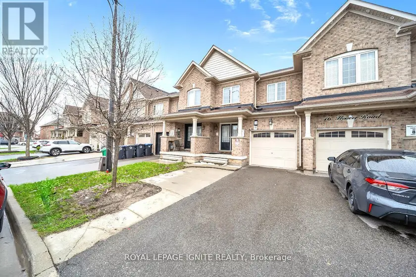 Townhouse at 14 HOOVER ROAD, Brampton