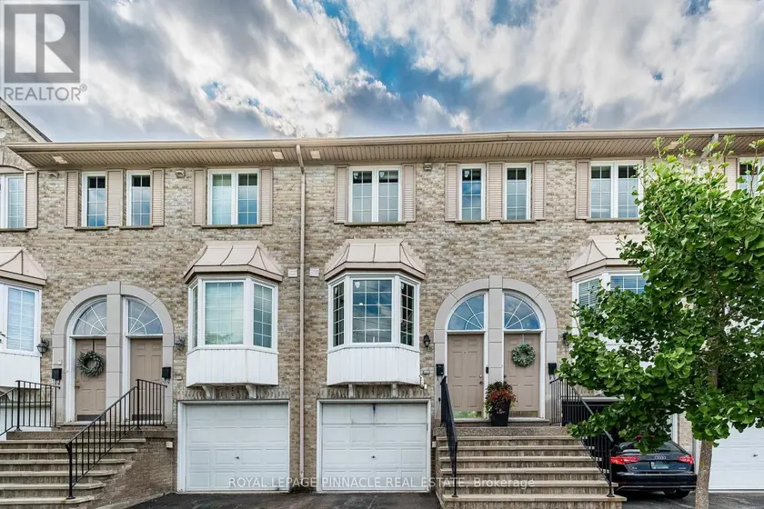 Townhouse at 4 - 3480 UPPER MIDDLE ROAD, Burlington