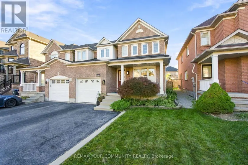 Semi-Detached/Link at 1632 SAMUELSON CIRCLE, Mississauga