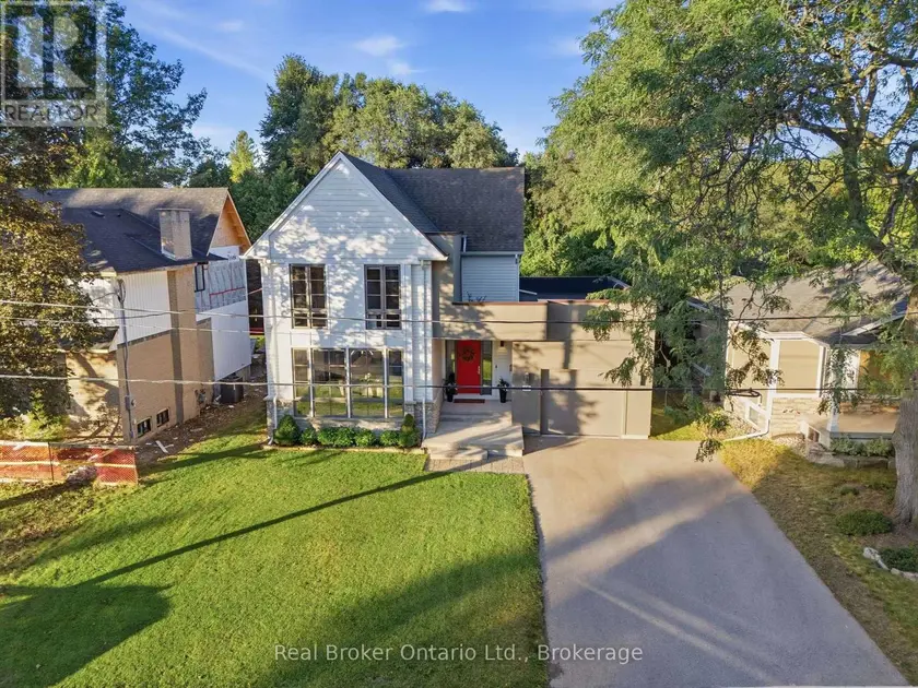 Detached at 630 GEORGE STREET, Burlington