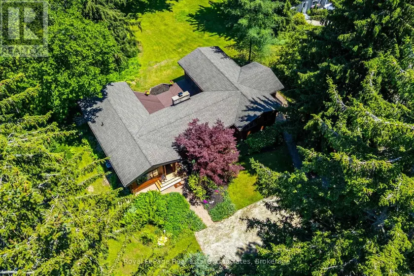 Detached at 19 CONFEDERATION STREET, Halton Hills