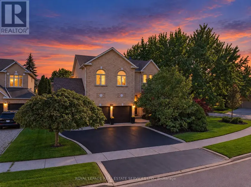 Detached at 340 OAKRIDGE COURT, Oakville