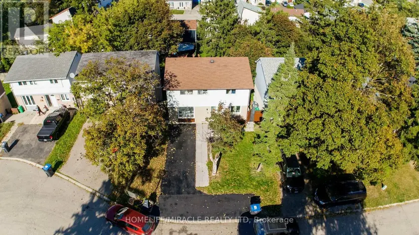 Detached at 10 HABITAT SQUARE, Brampton