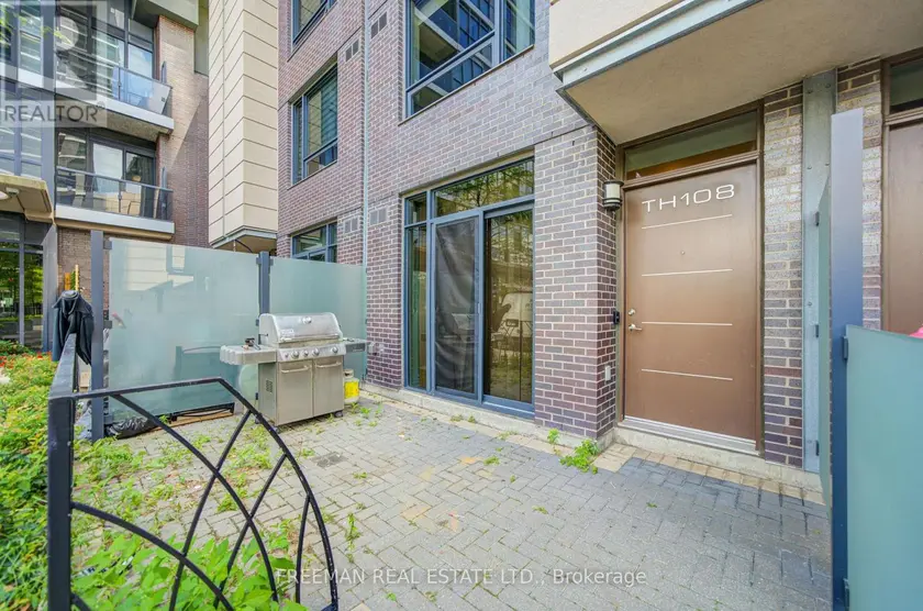 Townhouse at TH108 - 5 VALHALLA INN ROAD, Toronto