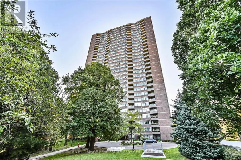 Apartment at 301 - 3100 KIRWIN AVENUE, Mississauga