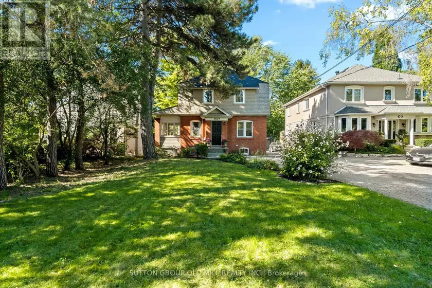 Detached at 1372 ISLINGTON AVENUE, Toronto