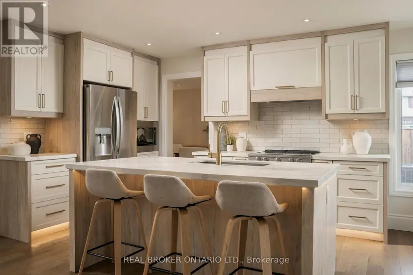 Detached at 551 KASTELIC PLACE, Burlington