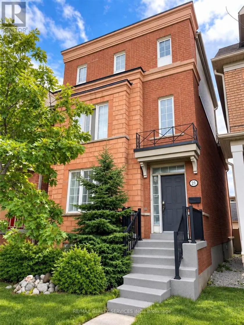 Detached at 21 DELABO DRIVE, Toronto