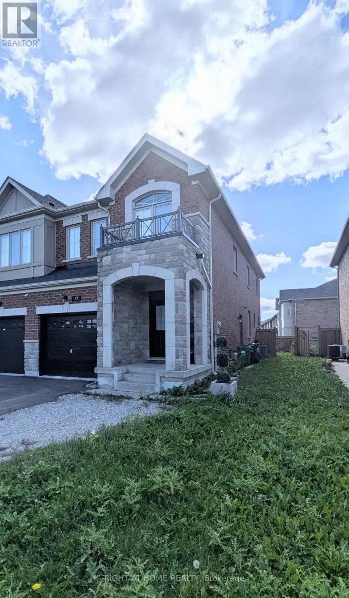 Semi-Detached/Link at 37 BIDDENS SQUARE, Brampton