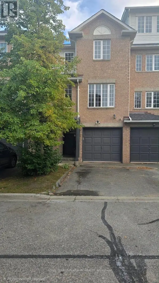 Townhouse at 74 SPADINA ROAD, Brampton