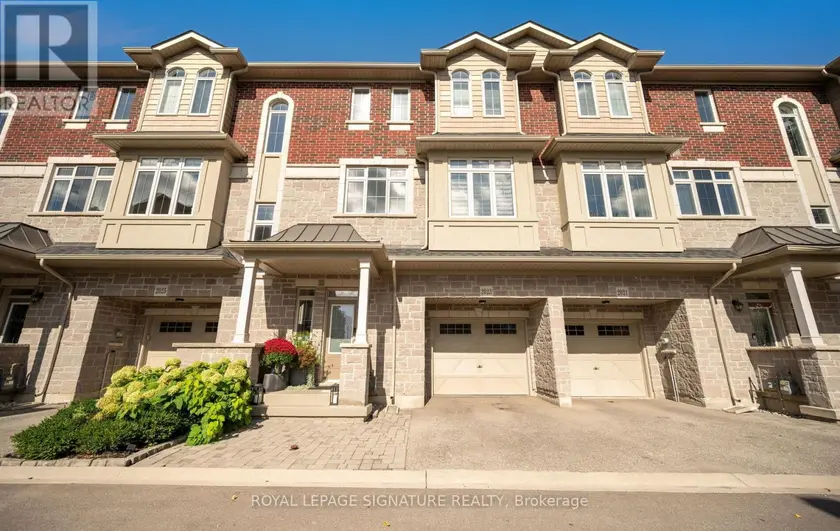 Townhouse at 2023 DEERVIEW COMMON, Oakville