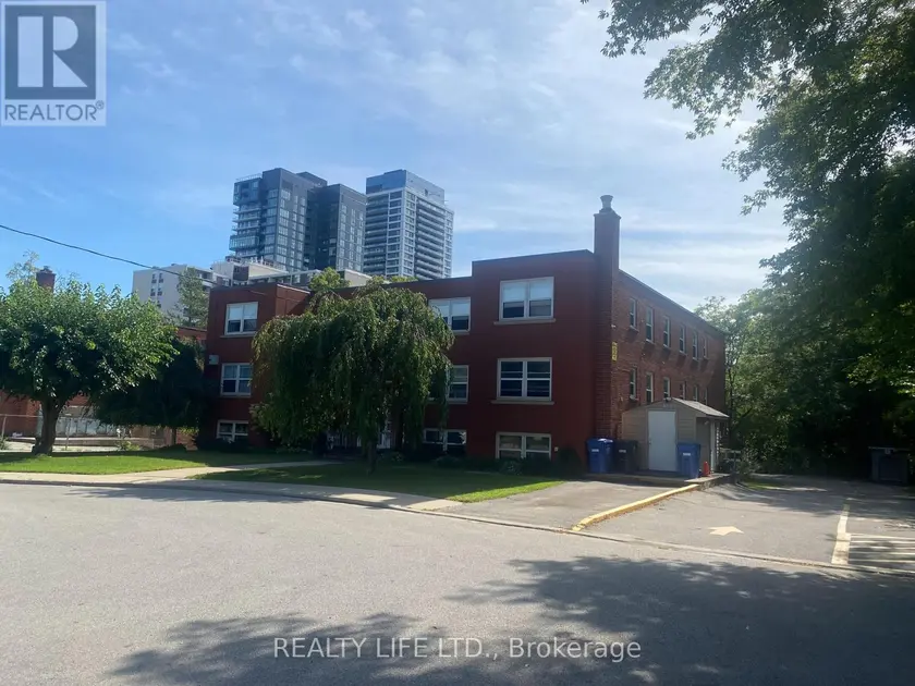 Multiplex at 2124 HARRIS CRESCENT, Burlington