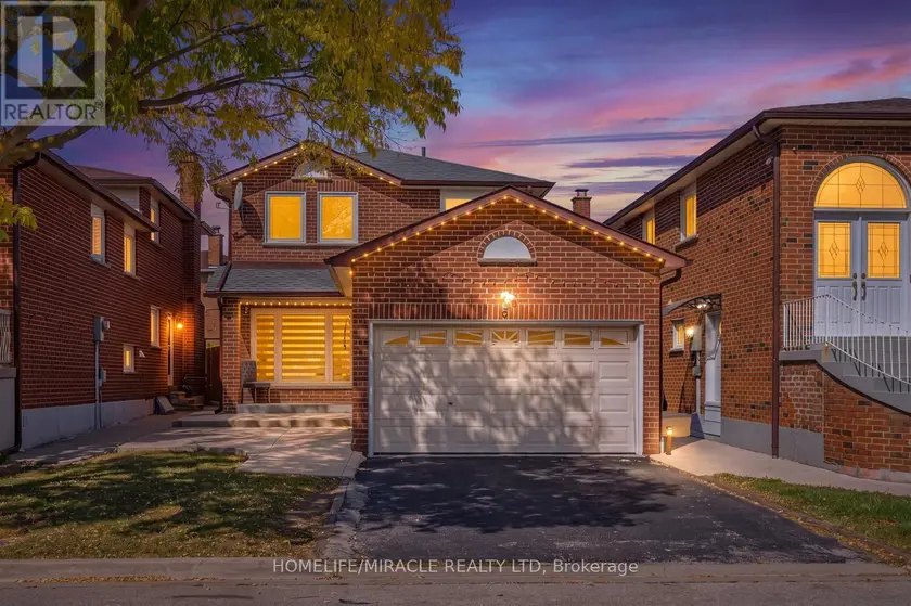 Detached at 8 LOIRE COURT, Toronto