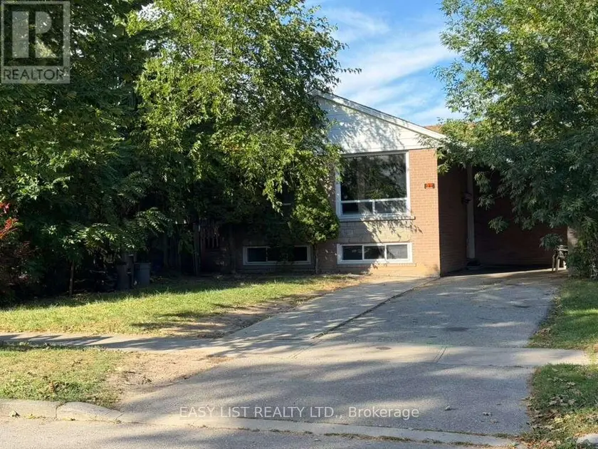 Detached at 22 FOXCOTE CRESCENT, Toronto