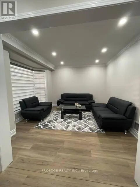 Detached at 2357 FALKLAND CRESCENT, Oakville