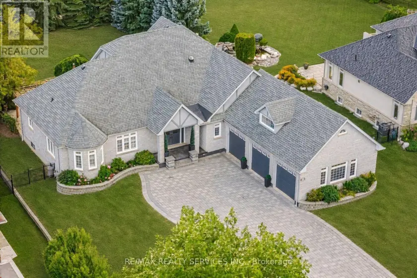 Detached at 8910 CREDITVIEW ROAD, Brampton