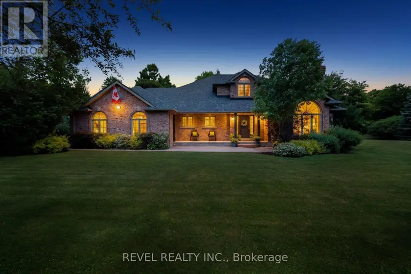 Detached at 2255 MOHAWK TRAIL, Milton