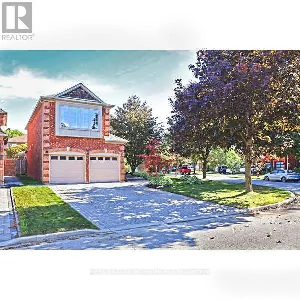 Detached at 3332 FORRESTDALE CIRCLE, Mississauga