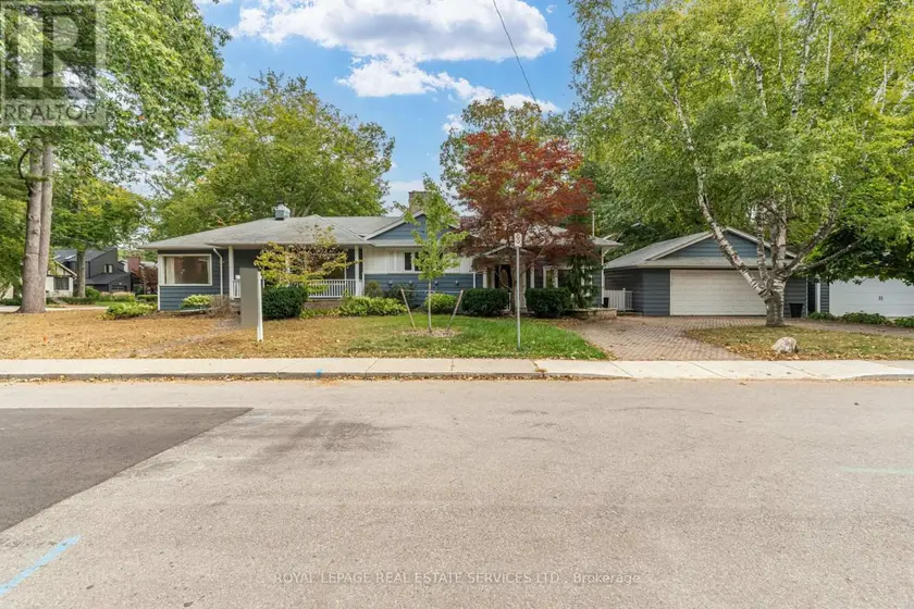 Detached at 374 SPRUCE STREET, Oakville