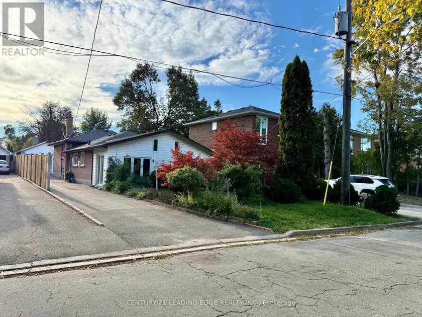 Detached at 22 HIGHBURY ROAD, Toronto