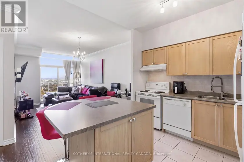 Apartment at 2112 - 55 STRATHAVEN DRIVE, Mississauga