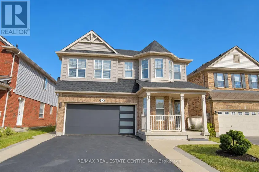 Detached at 3 CHUDLEIGH AVENUE, Brampton
