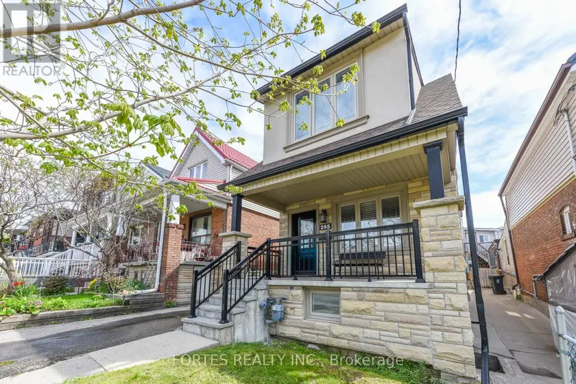 Detached at 285 GILBERT AVENUE, Toronto