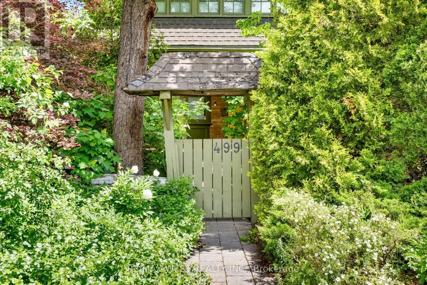 Detached at 499 PARKSIDE DRIVE, Toronto