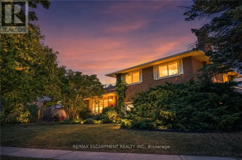 Detached at 517 ROSEDALE CRESCENT, Burlington