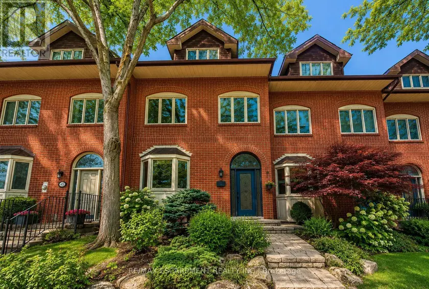 Townhouse at 45 TRADEWIND DRIVE, Oakville