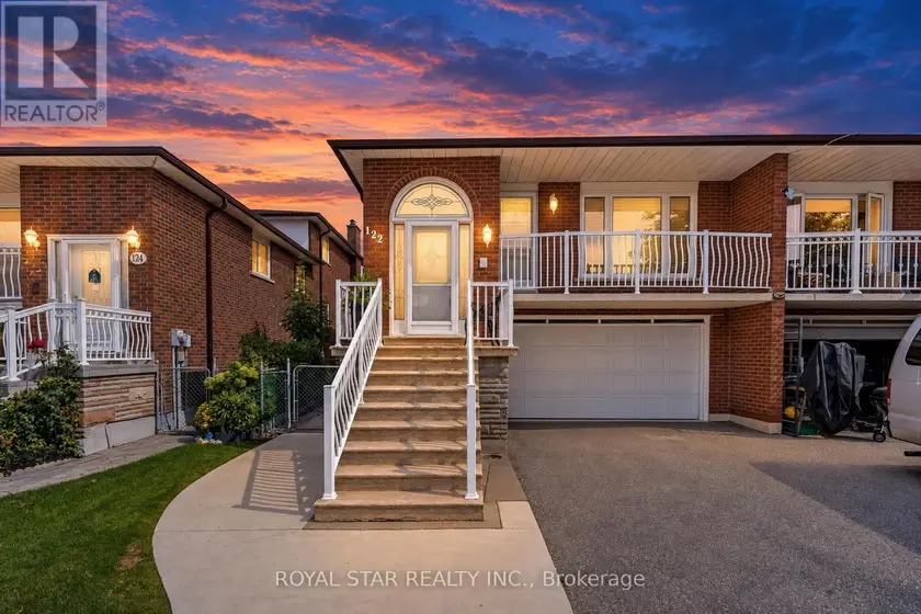 Semi-Detached/Link at 122 SAWMILL ROAD, Toronto