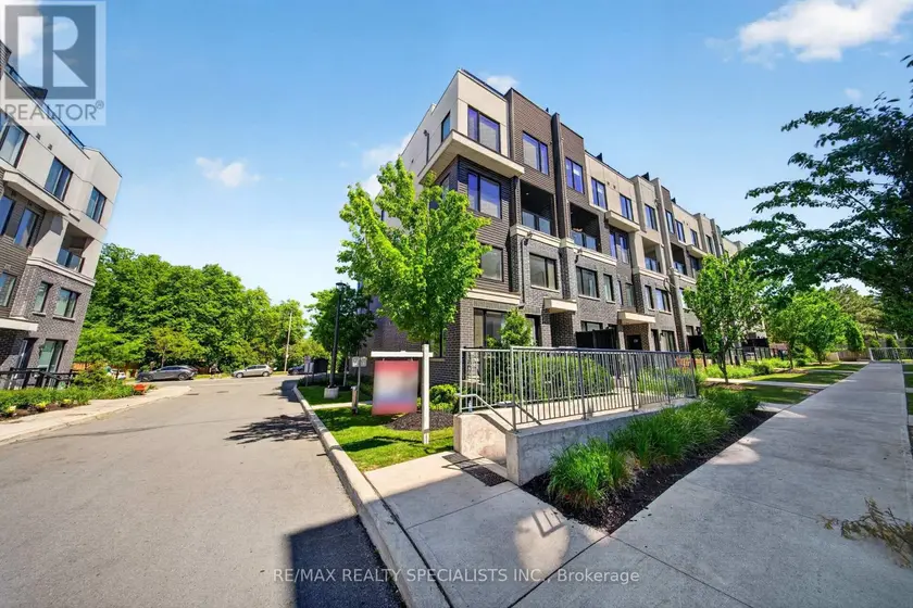 Townhouse at 28 - 3472 WIDDICOMBE WAY, Mississauga