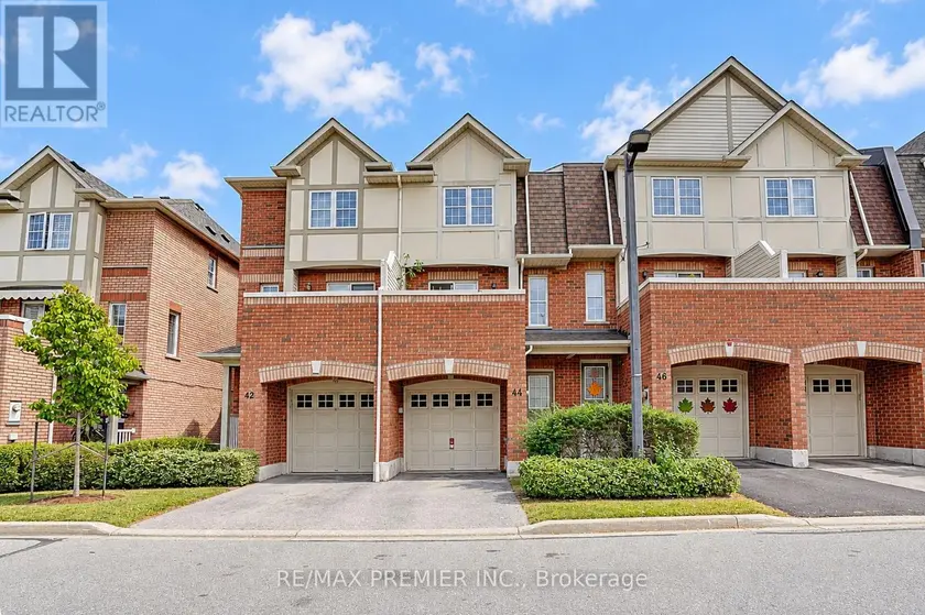 Townhouse at 44 - 3030 BREAKWATER COURT, Mississauga