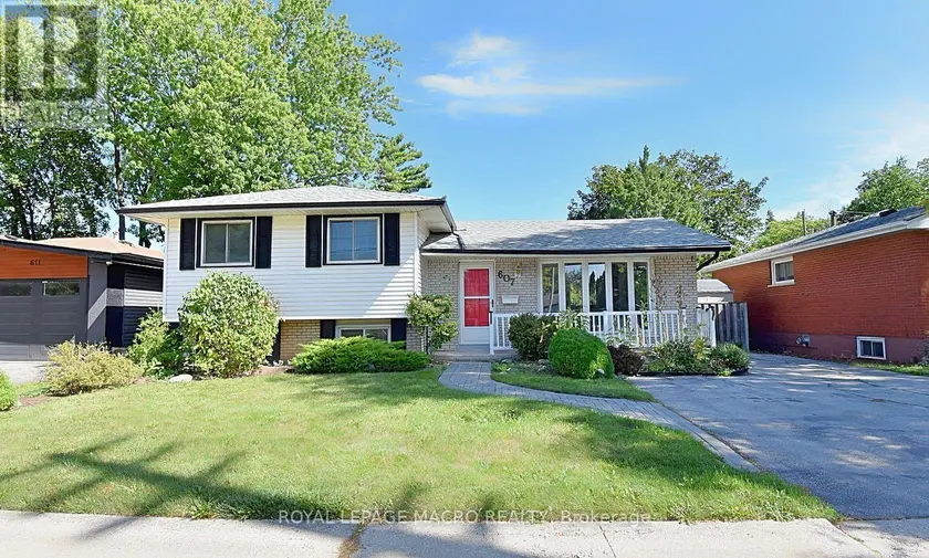 Detached at 607 WALKERS LINE, Burlington