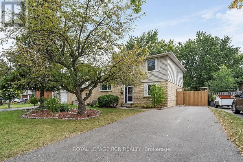 Detached at 48 ESPLANADE ROAD, Brampton