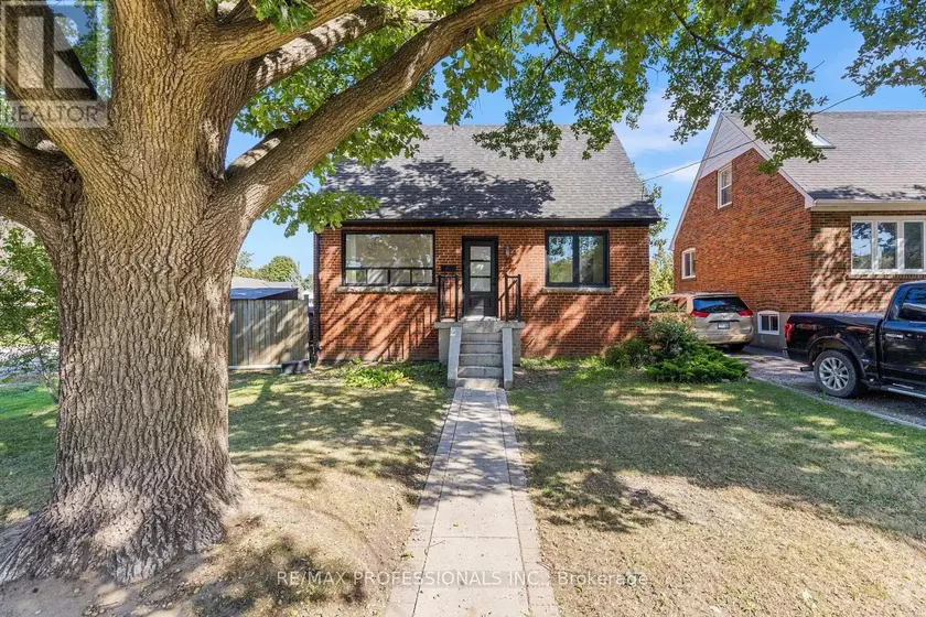 Detached at 27 BRAWLEY AVENUE, Toronto