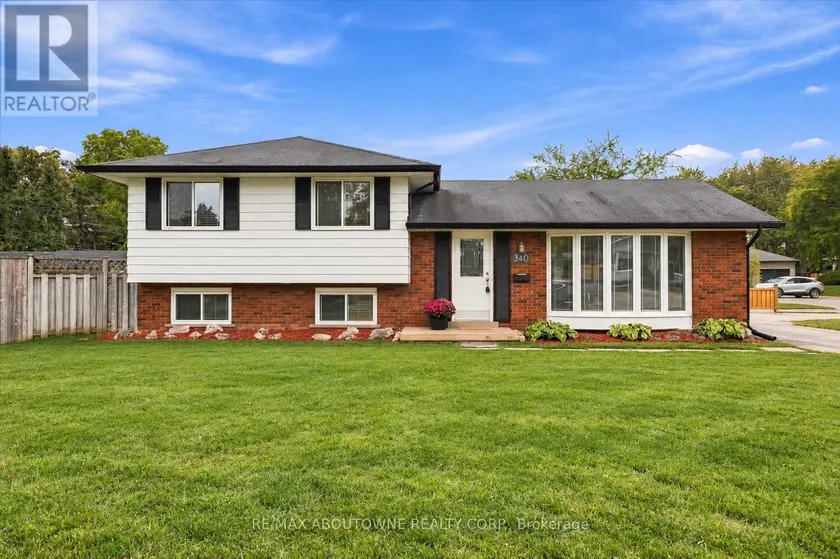 Detached at 340 DUNCOMBE DRIVE, Burlington