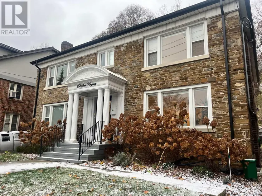 Detached at UNIT 1 - 258 SOUTH KINGSWAY, Toronto