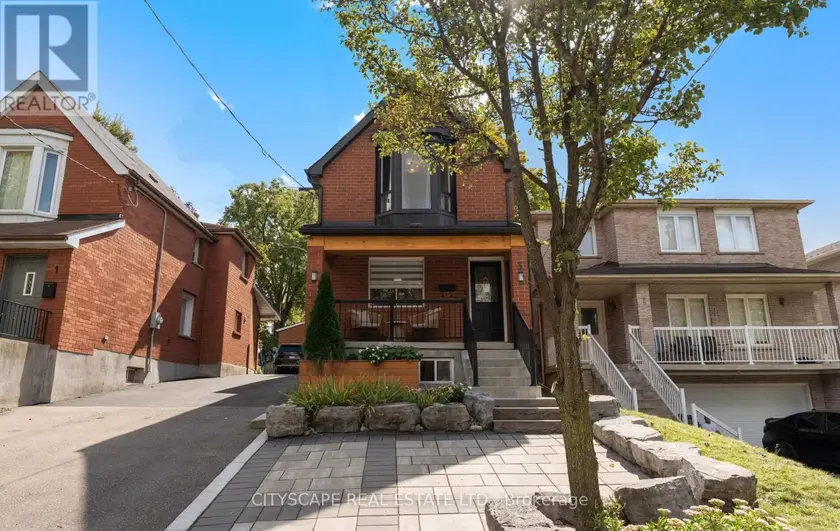 Detached at 3 CARDELL AVENUE, Toronto