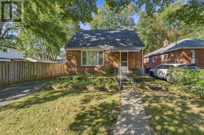 Detached at 68 GAIR DRIVE, Toronto