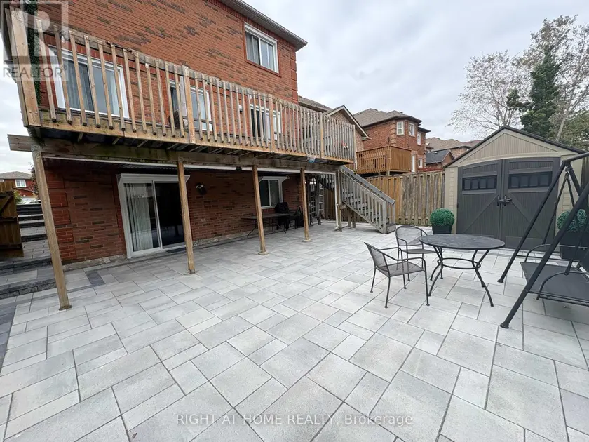 Detached at 5260 FLORAL HILL-BASEMENT CRESCENT, Mississauga