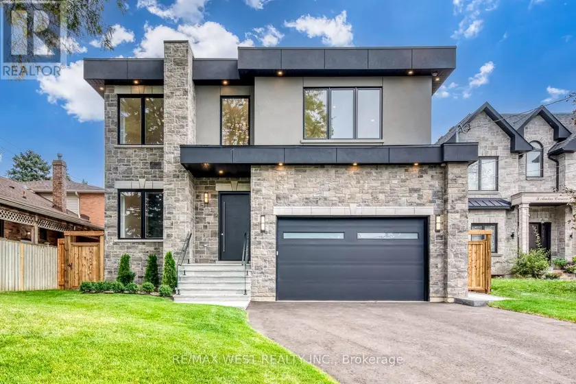 Detached at 3 AMBER CRESCENT, Toronto