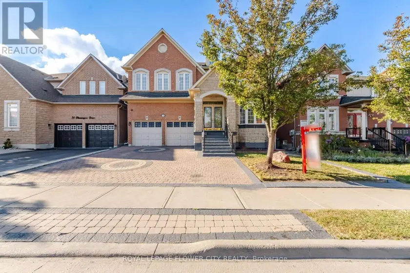 Detached at 4 CASTLE MOUNTAIN DRIVE, Brampton