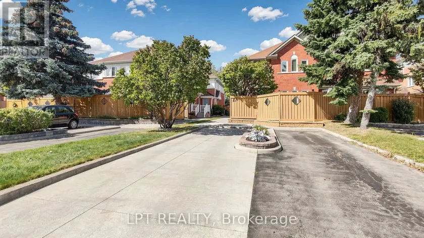 Townhouse at 81 SHADY PINE CIRCLE, Brampton