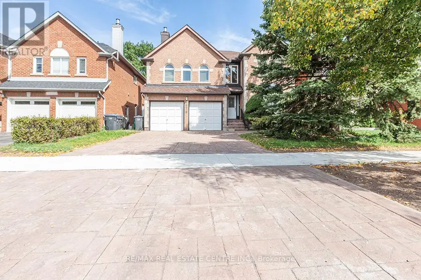 Detached at 3679 LOYALIST DRIVE, Mississauga