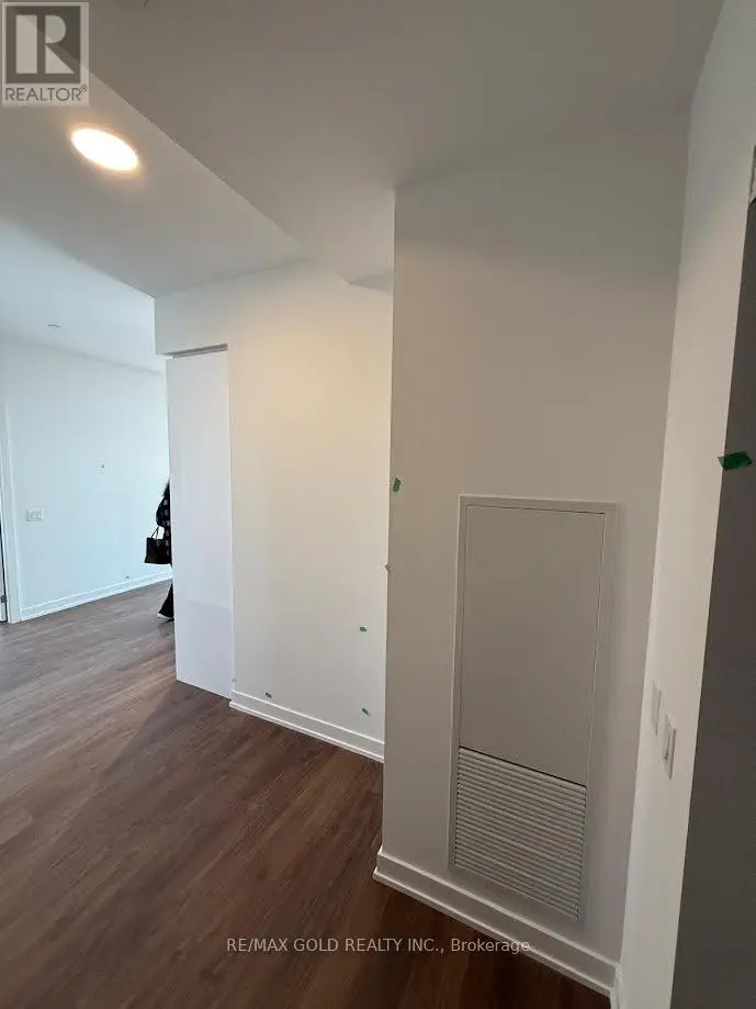 Apartment at 2502 - 5105 HURONTARIO STREET, Mississauga