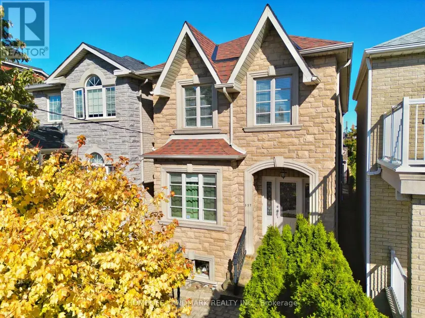 Detached at 357 BARTLETT AVENUE N, Toronto